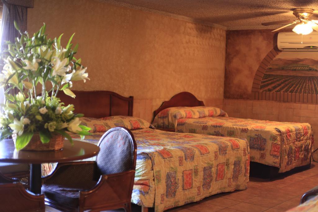 Hacienda Del Indio Hotel Mexicali Bagian luar foto