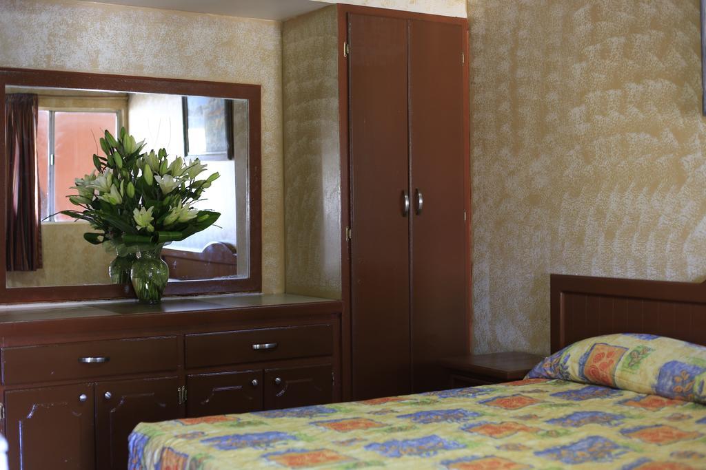 Hacienda Del Indio Hotel Mexicali Bagian luar foto